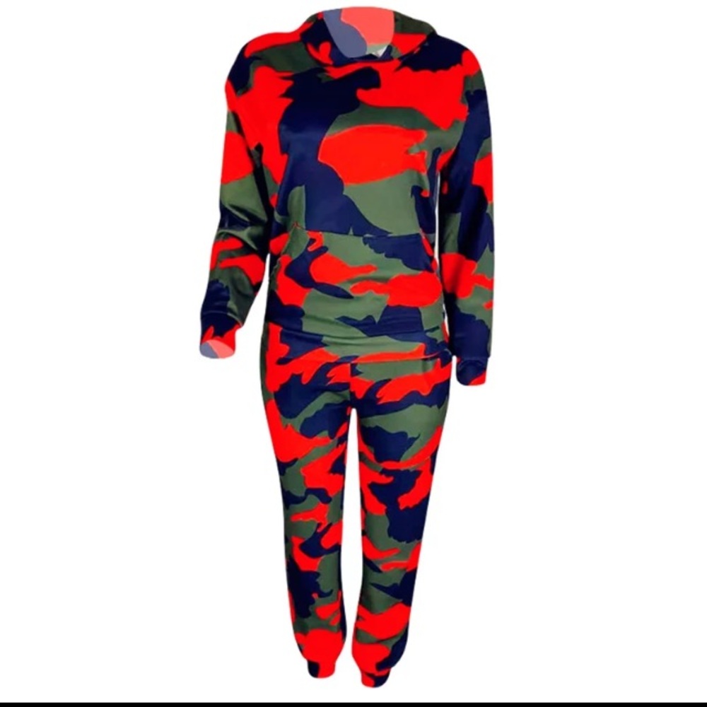 Two piece camouflage set